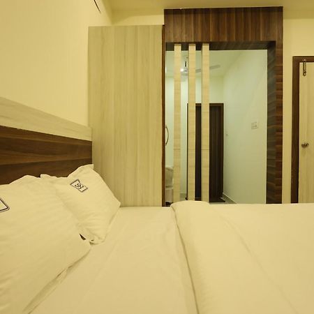 Hotel Sigma Suites Bangalore Extérieur photo