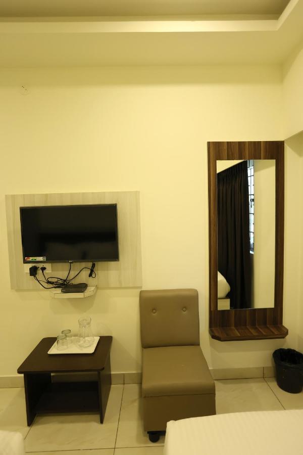 Hotel Sigma Suites Bangalore Extérieur photo
